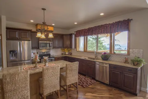 Remodeled kitchen completed by Handy's Construction in Missoula Montana